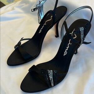 Nina Elegant Black and Silver Women's Heels size 8 1/2 M .